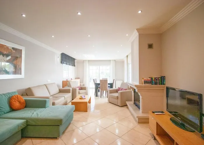 Willa Cinema - Perfect Union